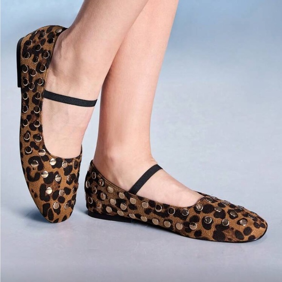 Leopard Print Ballet Flats - Picture 4 of 4